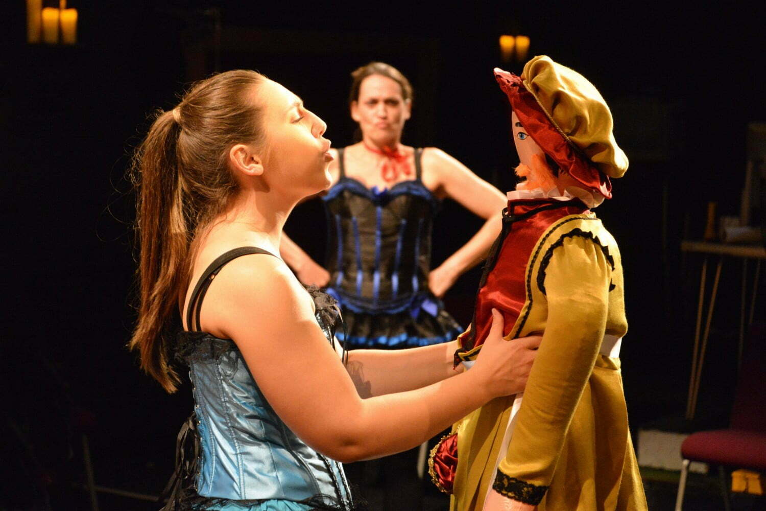 Six Dead Queens and an Inflatable Henry presented by The Company of Players (CoPs) Herford